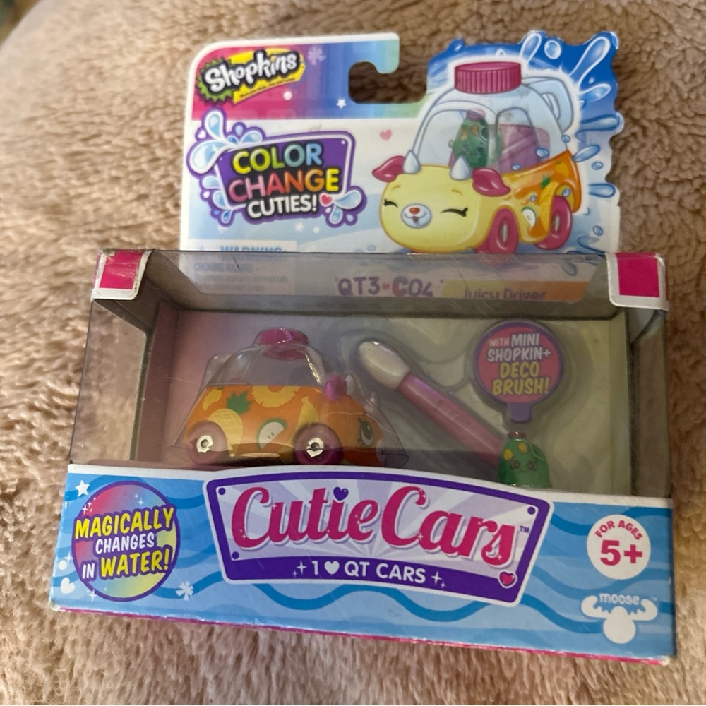 Shopkins Cutie Cars Color Change with Pink and Yellow - Picture 3 of 4